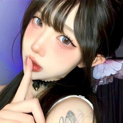 黄色